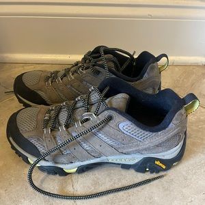 Merrel Womens Moab Hiking Shoe